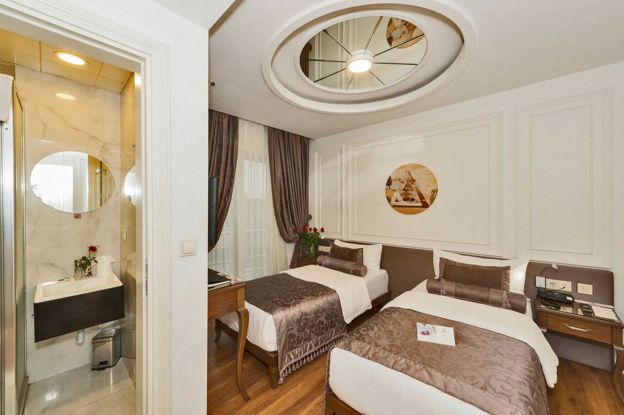 Darkmen Hotel อิสตันบูล ภายนอก รูปภาพ